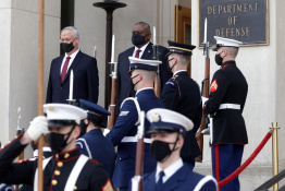 Nucléaire iranien: les États-Unis et Israël se prépareraient à une opération militaire