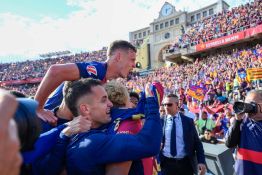 Le Barça résiste à un triplé de Mbappé et s'envole vers le titre