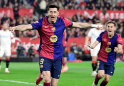 Lewandowski annonce renoncer à l'équipe de Pologne tant que le sélectionneur sera en poste