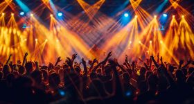 Festivals de musique: un succès populaire sous tension financière