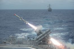 Deux navires de guerre américains dans le détroit de Taïwan