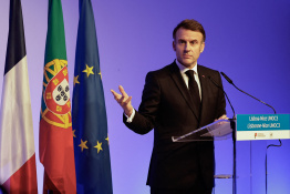 Face au revirement américain, Macron relance le débat sur une dissuasion européenne
