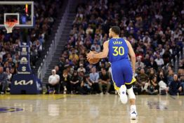 NBA: Curry épatant, les Wolves gagnent à Denver au bout du suspense