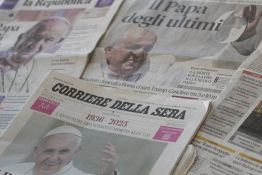 Une sépulture « simple », «sans décoration»: les volontés du pape François