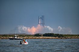 Nouvelle explosion du vaisseau de Starship lors d'un vol d'essai mouvementé