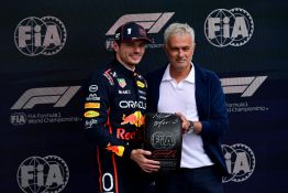 F1: Max Verstappen s'offre une pole position inattendue en Grande-Bretagne