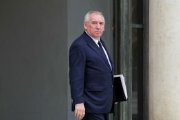 France: face au risque de censure, le Premier ministre donne rendez-vous le 8 septembre