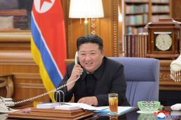 Poutine et Kim Jong Un s'engagent à \
