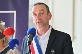Annulation de Barbie relance polémiques à Noisy-le-Sec
