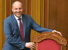 Un ancien président du Parlement tué par balle dans l'ouest de l'Ukraine