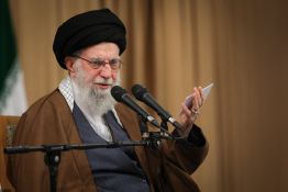 Khamenei: les «émeutiers» devaient être «remis à leur place»