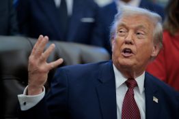 Trump scelle un accord de paix RDC-Rwanda malgré la poursuite des combats