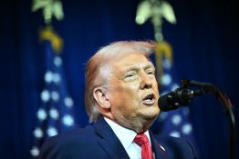 Trump envisage «utiliser l'armée» pour acquérir le Groenland, l'Europe s'alarme