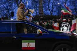 Nouvelles manifestations en Iran, une ONG met en garde contre un «massacre»