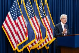 La Fed maintient ses taux entre 3,50 % et 3,75 %