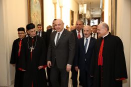 Pâques à Bkerké: Aoun et Raï réaffirment leur engagement pour le Liban