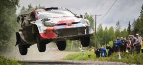 Rallye de Finlande: Rovanperä abandonne, Evans en tête