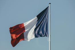 France: le budget en voie d'adoption définitive après des mois de blocage