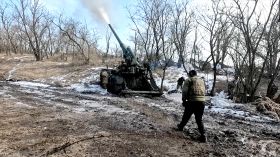 Ce n'est pas une fête: les soldats de la ligne de front ukrainienne réagissent à la troisième commémoration de la guerre