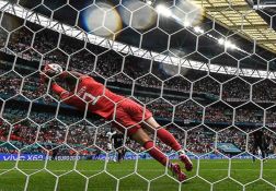 Neuer-Donnarumma, la référence face à la relève