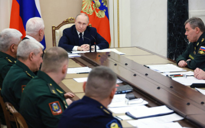 Trump assure que Poutine ne frappera pas Kiev pendant une semaine, face à un hiver «exceptionnel» en Ukraine