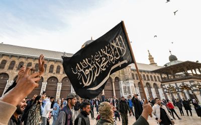 De nouveaux détenus de l'EI transférés de Syrie vers l'Irak 