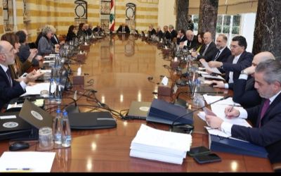 Le Cabinet approuve la reconstruction et le transfert de détenus syriens