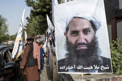 La CPI a émis des mandats d'arrêt contre deux dirigeants talibans pour «persécution» des femmes