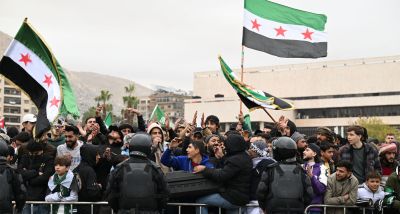 Damas : les Syriens célèbrent une nouvelle ère