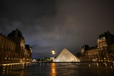 Casse du Louvre: le 4e membre du commando présenté à la justice jeudi soir
