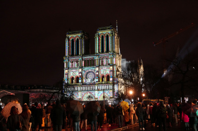 Macron inaugure vendredi les tours de Notre-Dame, rouvertes après l'incendie