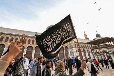 Les FSI syriennes arrêtent des membres d’une cellule dangereuse affiliée à l’EI à Lattaquié