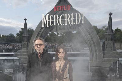 La Série «Mercredi» revient sur Netflix avec du sang neuf glaçant