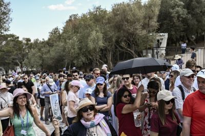 Plaka sous pression: le cœur historique d’Athènes menacé par le surtourisme