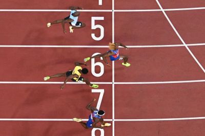 Mondiaux d'athlétisme: Lyles et Jefferson-Wooden règnent sur le 200 m