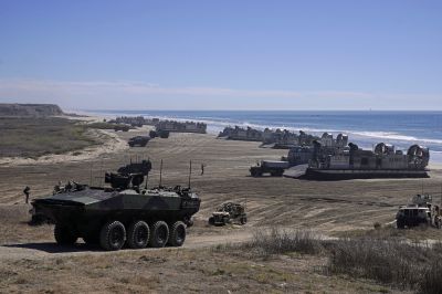 Les États-Unis réduisent leur présence militaire en Europe, mais sans «retrait»