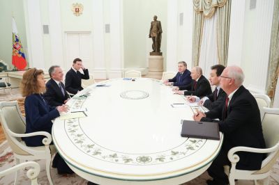 Ukraine: un troisième cycle de pourparlers aura lieu «bientôt», dit le Kremlin