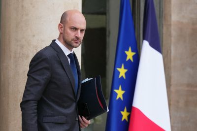 La lutte contre l’EI, «priorité absolue», dit le chef de la diplomatie française