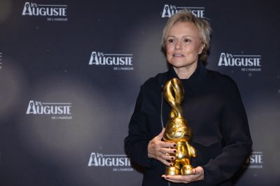 Élodie Poux et Muriel Robin à l’honneur lors des Auguste de l’humour