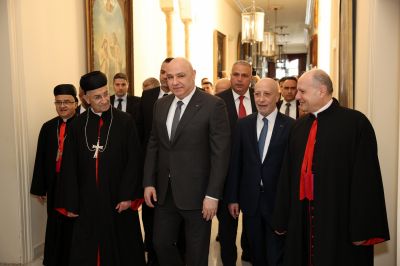 Pâques à Bkerké: Aoun et Raï réaffirment leur engagement pour le Liban