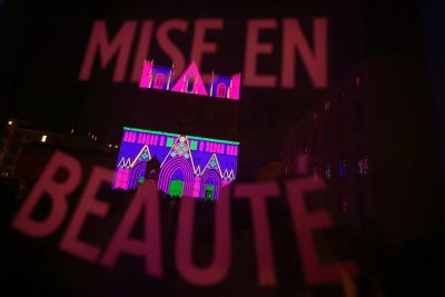 Lyon scintille avec une Fête des lumières nostalgique