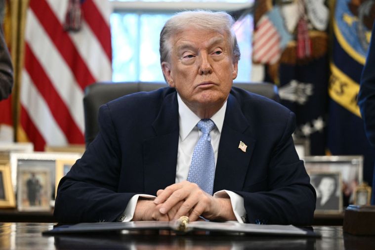En pleine crise avec Caracas, Trump prêt à se pencher sur une frappe mortelle en mer des Caraïbes
