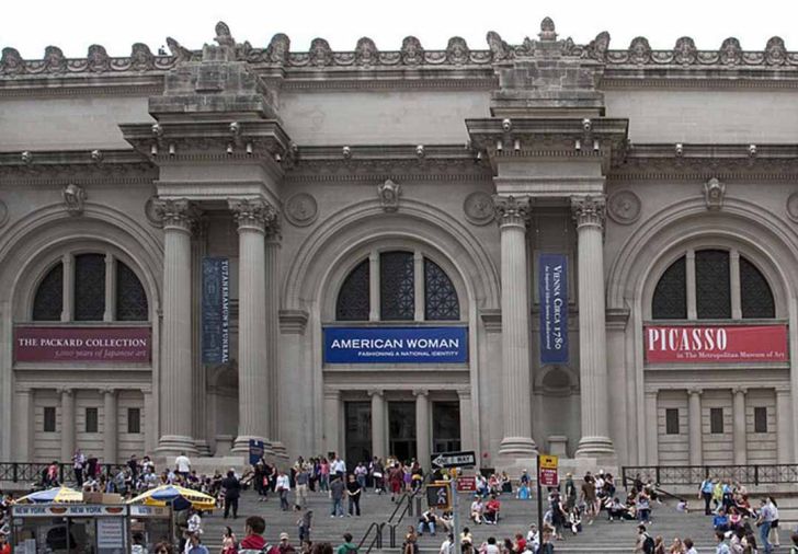 Le MET de New York rend au Nigeria trois oeuvres d'art pillées sous la colonisation britannique New York, Etats-Unis