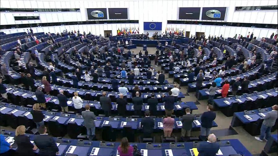 Européennes: le RN en tête, volatilité électorale et montée de l'extrême droite