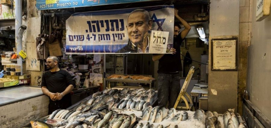 Netanyahu de retour aux affaires, malgré ses affaires de corruption