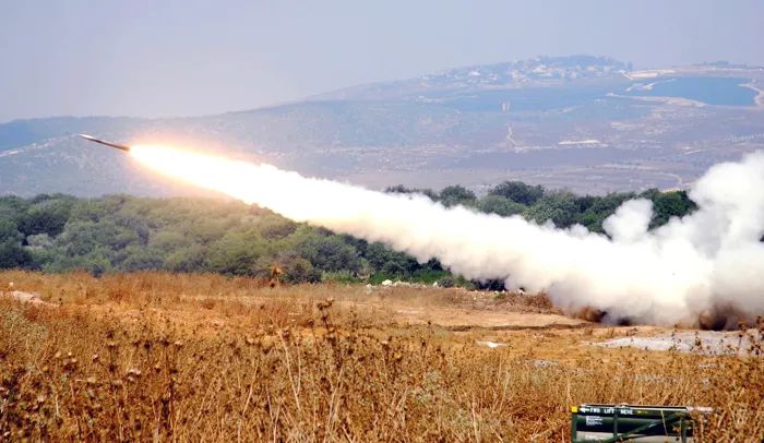 Trois suspects arrêtés dans l'affaire des tirs de roquette vers Israël