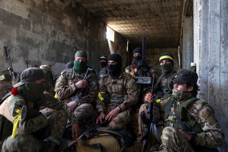 Syrie : Londres révoque le statut «d'organisation terroriste» du HTS