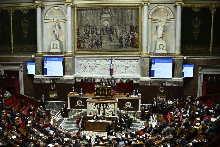 France: L'Assemblée se penche lundi sur la loi spéciale, en l'absence de budget