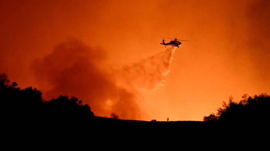 Incendie à Los Angeles, le bilan des victimes s'alourdit: 16 morts