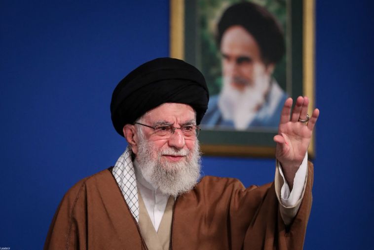 Si Khamenei disparait, qui prendra la suite ?